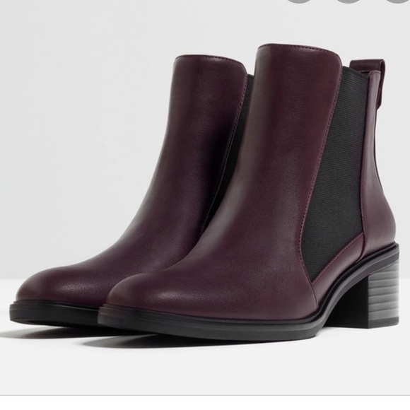 burgundy chelsea boots
